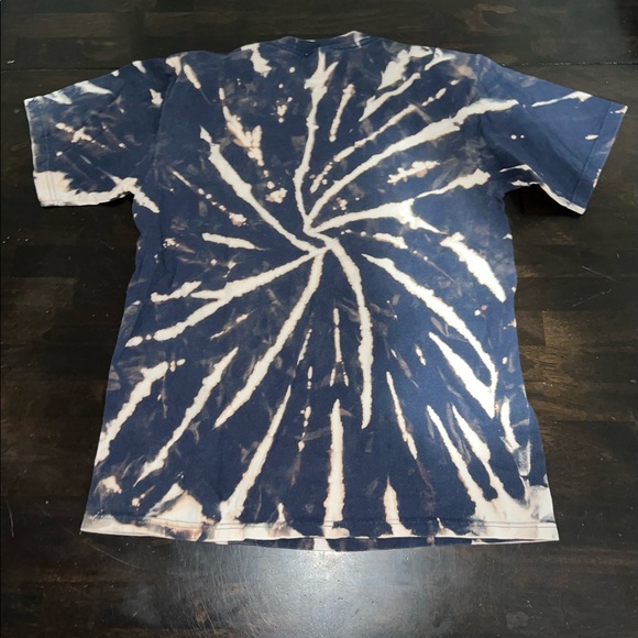 Repurposed bleached tee Winnipeg Jets Hockey - Picture 4 of 7